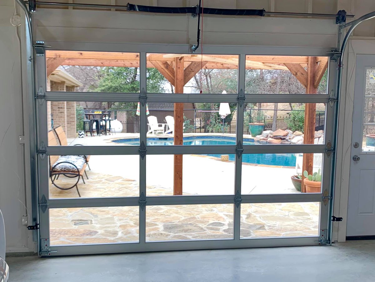 MikesOverheadD3's tweet photo. Amarr Vista pool house garage door - Azle, Texas 
#poolhouse #Amarr #garagedoor https://t.co/7JXzGpWAvm