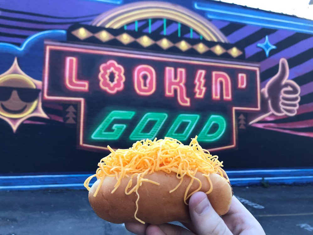Skyline_Chili's tweet photo. Spring is back. This Coney is Lookin’ Good. Everyone is happy 😎✌. https://t.co/D4xOAqiwwd