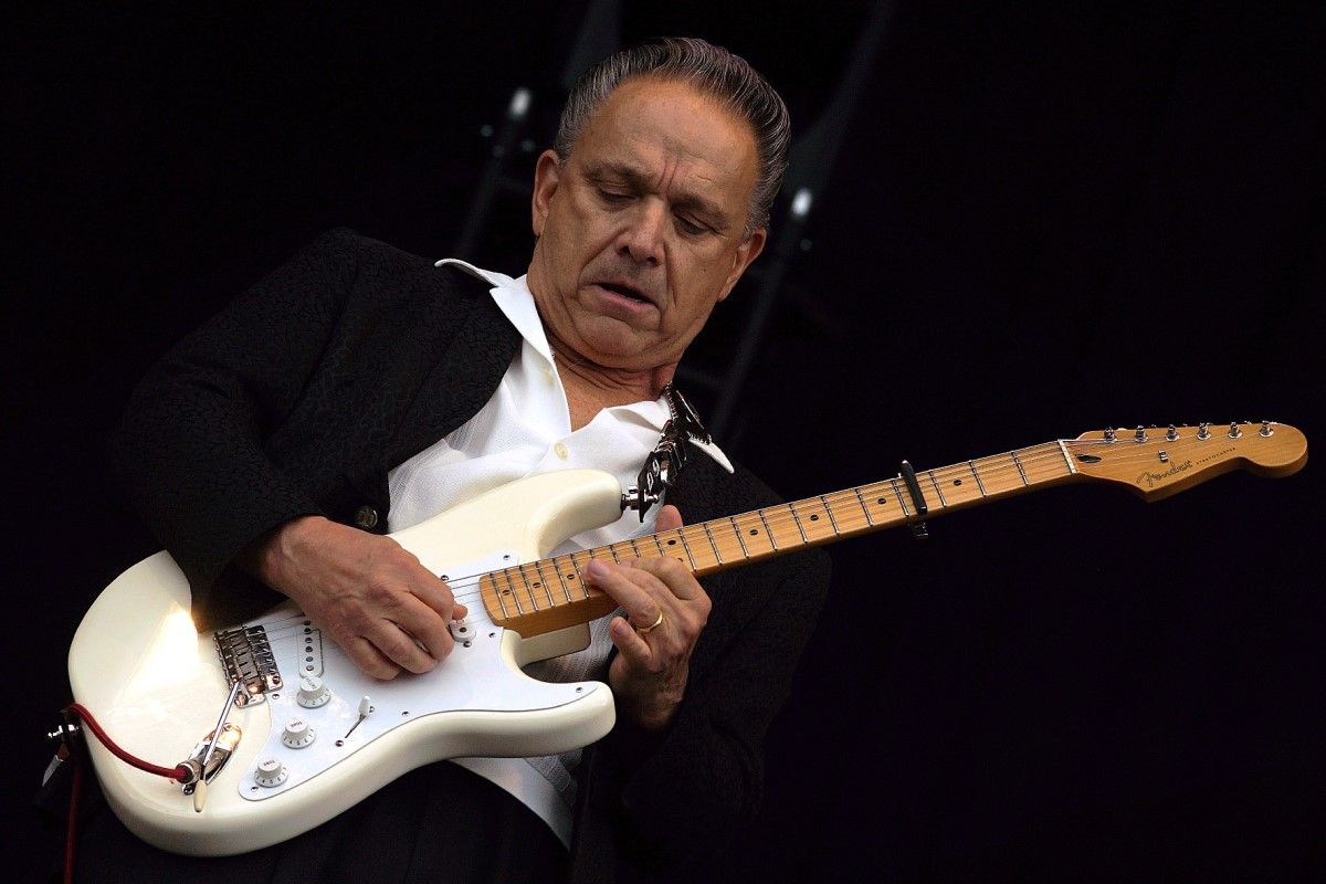 Happy birthday to blues rock legend Jimmie Vaughan! 