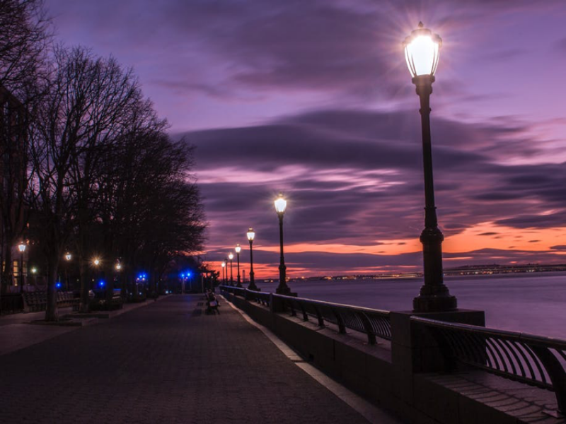 SmartCities_eu's tweet photo. It gives you free Wi-Fi on the go to bring connectivity to the people. Also, you can charge your devices through charging ports.
Read more about smart street lighting .

#smart_cities
#smart_cities_eu
https://t.co/YMWzy5IxLt https://t.co/j1eJSj5s6I