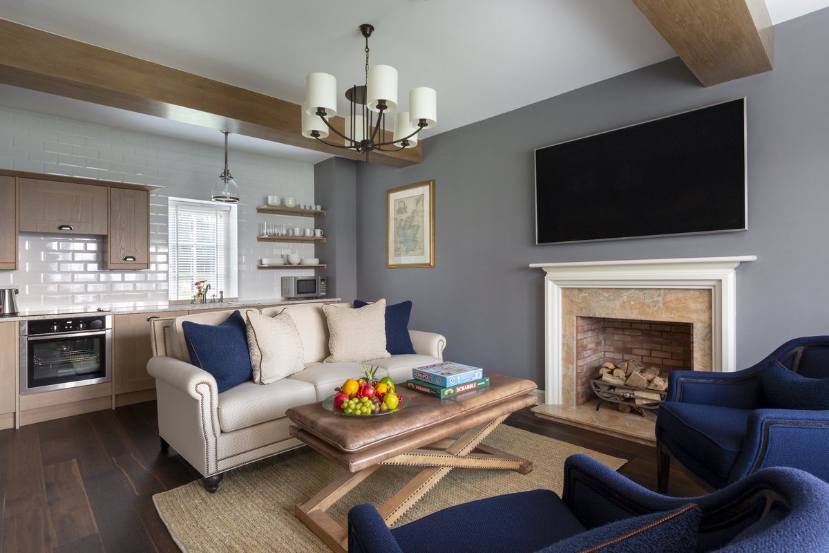 inVOYAGEevent's tweet photo. Trump Turnberry has revealed a multi-million-pound restoration to bring its luxury two-bedroom Cottage Suites back to their former glory, and we think they look pretty fabulous... https://t.co/7oOSU8ivSG @TrumpTurnberry #turnberry #luxury #travel #hotel #events #inspireedit https://t.co/bK5Zjpf2fG