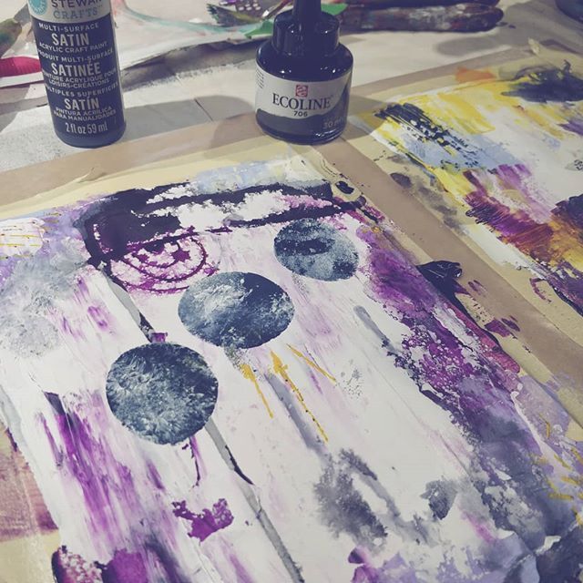 NolwennP's tweet image. I'm playing on paper and around new #abstractexplorations. Loving the freedom around it. Putting my feelings into colors and shapes.
.
.
. #abstractpainting #wip #abstractartwork #nolwennpetitbois #artistoninstagram #creativepractice #arteveryday #create… ift.tt/2urcOFv