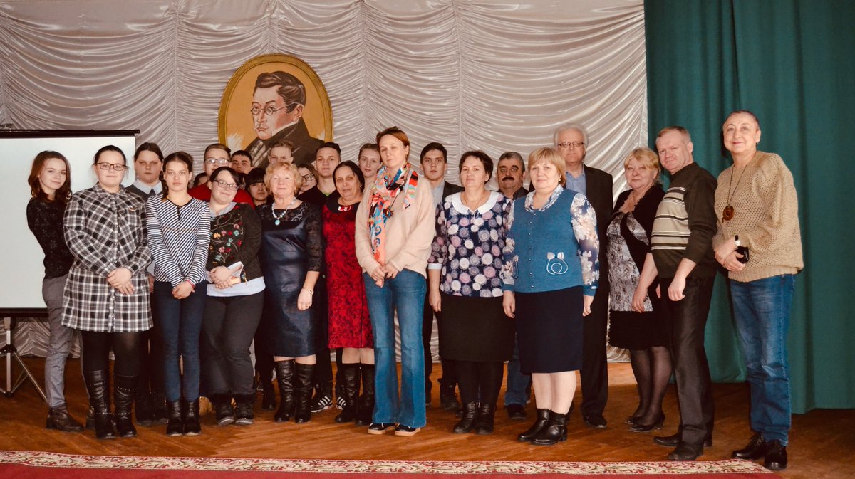 Объединённый Мемориальный  Музей Ю.А.Гагарина в #хмелита Спасибо Тамаре Дмитриевне Филатовой за интереснейший  рассказ о своём дяде Ю.Гагарине!  #юрийгагарин  #khmelita #космос #смоленскаяобласть