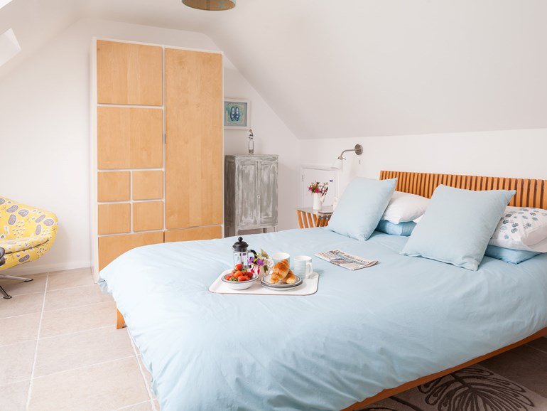 Take a tour of The Haven - Sedlescombe 

This charming holiday annexe is the perfect hideaway for couples, surrounded by beautiful countryside and just a short drive from the Sussex coastline ⚓👇
bit.ly/2pvvf9U
