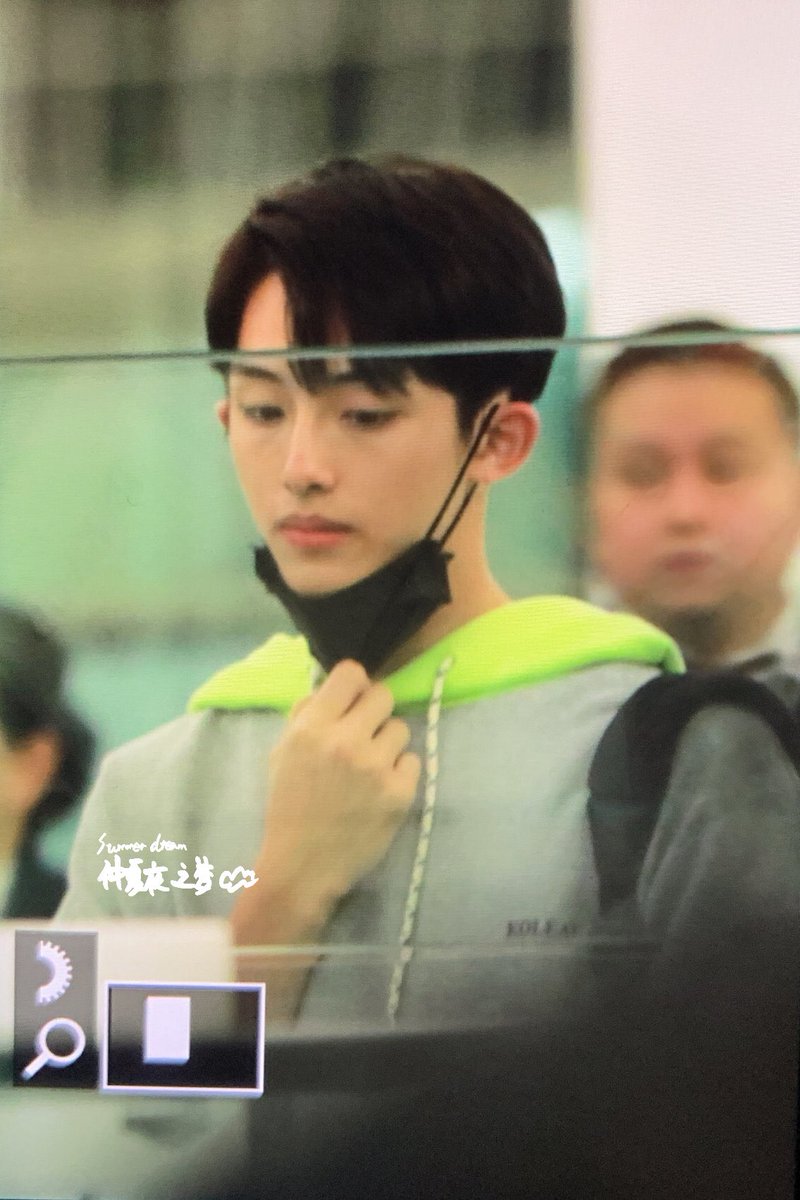 SummerDream1028's tweet photo. 190320 preview

#윈윈 #董思成 #ウィンウィン  #winwin #WayV ＃WeiShenV ＃威神V https://t.co/PpLxc6NVXd