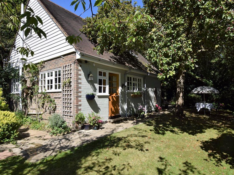 Whether you’re planning a spontaneous escape within a few days or looking for special offers in the next few weeks, check out our last minute cottages 👇
bramleyandteal.co.uk/last-minute-co…

🏠 Brand's Cottage