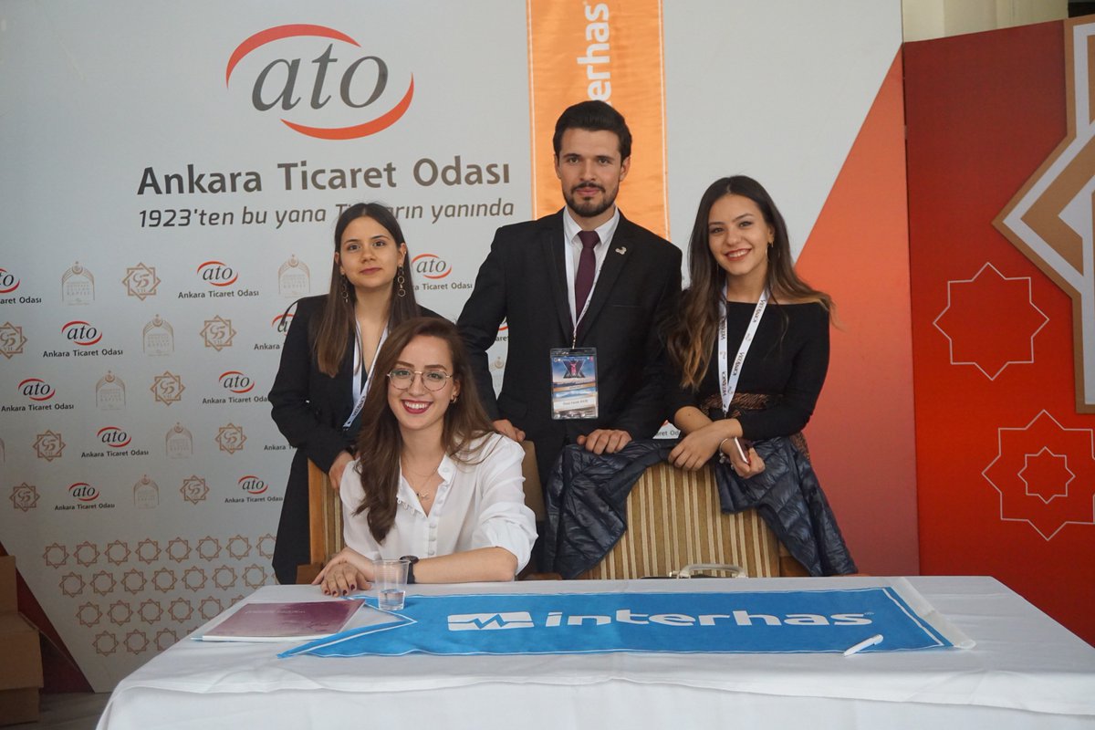 VetAnka1's tweet photo. Sevgili sponsorlarımız 😀#vetanka19 #sektörlebuluşma #kariyergünleri #hatıraköşesi #monde #hills #interhas #hasvet https://t.co/KTApmBQTak