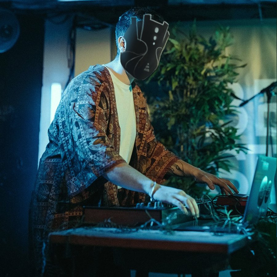 matm_official's tweet photo. the Full Experience is in three Wednesdays and we can't wait till you see what we have been preparing for you⚡
#meandthemonster #music #indie #indiemusic #berlin #pop #electronic #monster #livemusic #gig #berlin https://t.co/mg4T4zSHjD