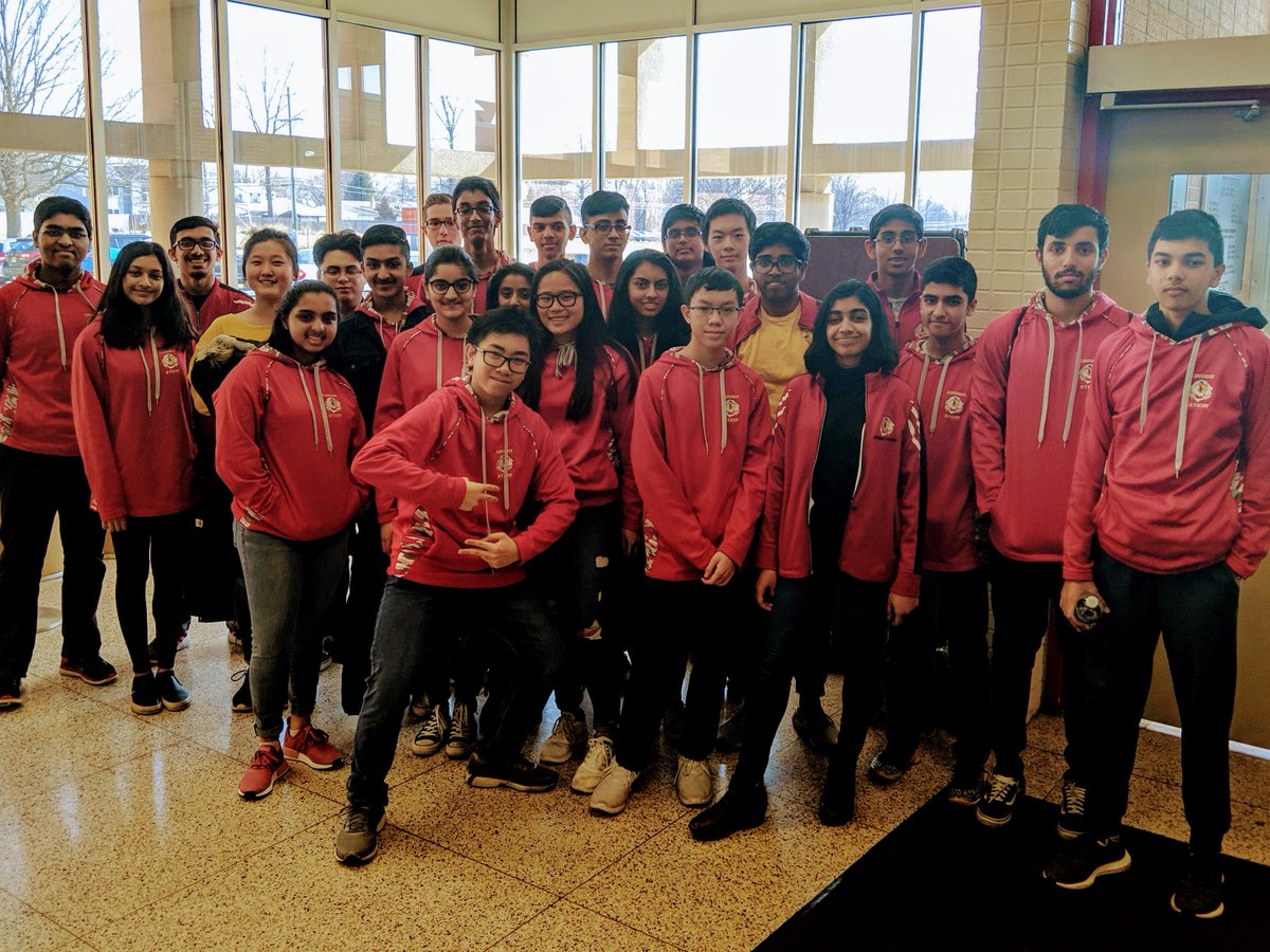 Our Jrs and Sophs heading off to spend some time at <a href="/amazon/">Amazon</a> #WhatsGreatAboutEHS