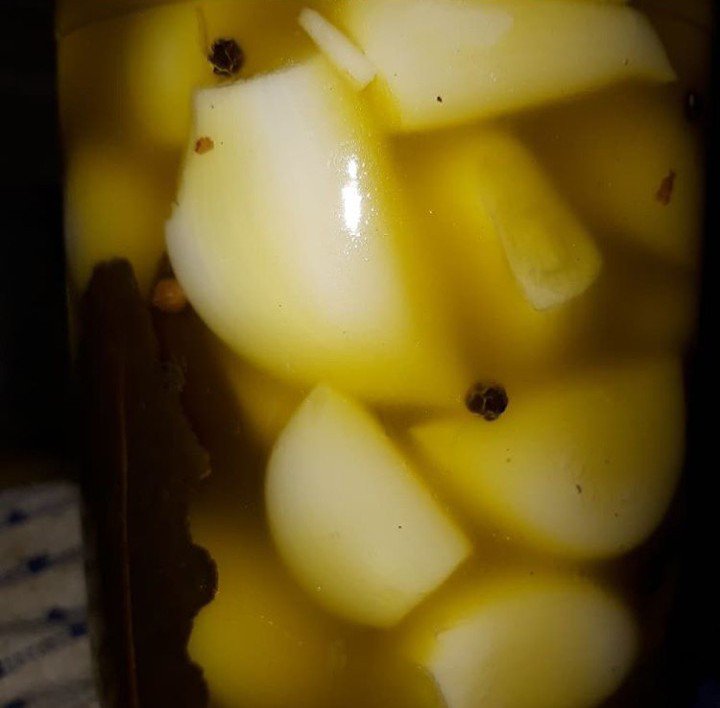 ¡Conserva de ajos en aceite de oliva! El que guarda siempre tiene 😉 #MasterChefUy