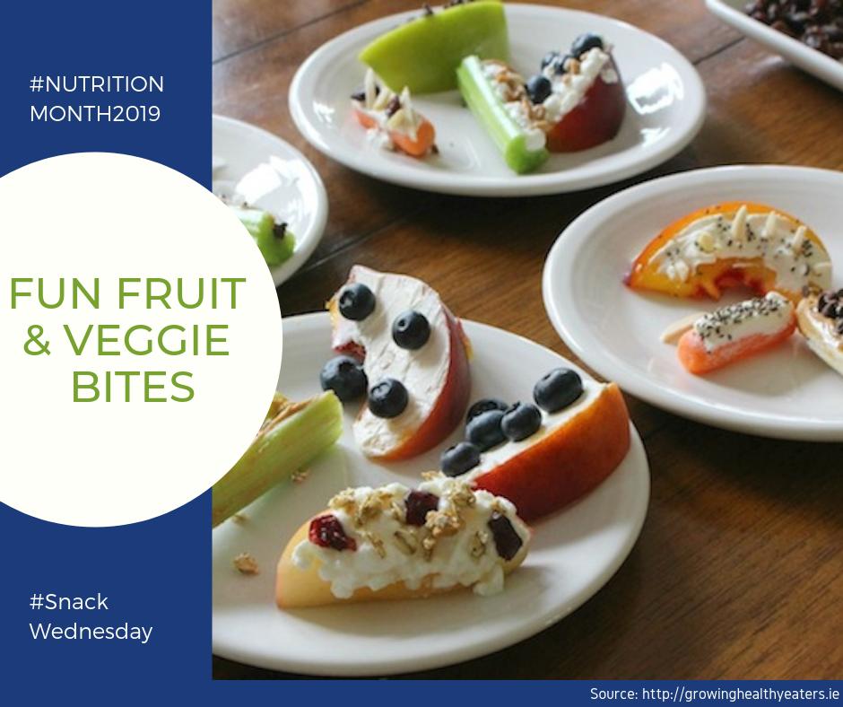 #SnackWednesday These customization fruit snack ideas are sure to grab your students’ attention. From hummus to yogurt toppings, the possibilities are endless! 🐜🐜 #NutritionMonth2019 Recipe: buff.ly/2H8CC18