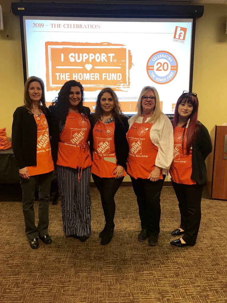We are the team who will Maximize Collaboaration, Produce the Best Leaders and develop the Most Engaged Associates! #2019HRAHM @lajacska01 @lennyatdepot @eschoenTHD @john_abrantes @flo_thd