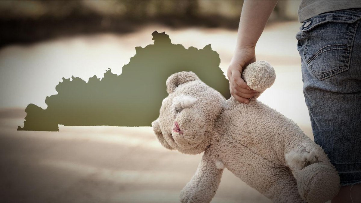 HealthyNews2day's tweet photo. Investigation Finds #Kentucky CPS Illegally Taking Children from Homes with Pre-signed Judge’s Orders
Read More here: https://t.co/DUEqDfPLuB
#FamilyCourtCourruption #CPS #RubberStampedWarrants #4thAmmendment #Kids4Cash https://t.co/dSQnOm7wN4