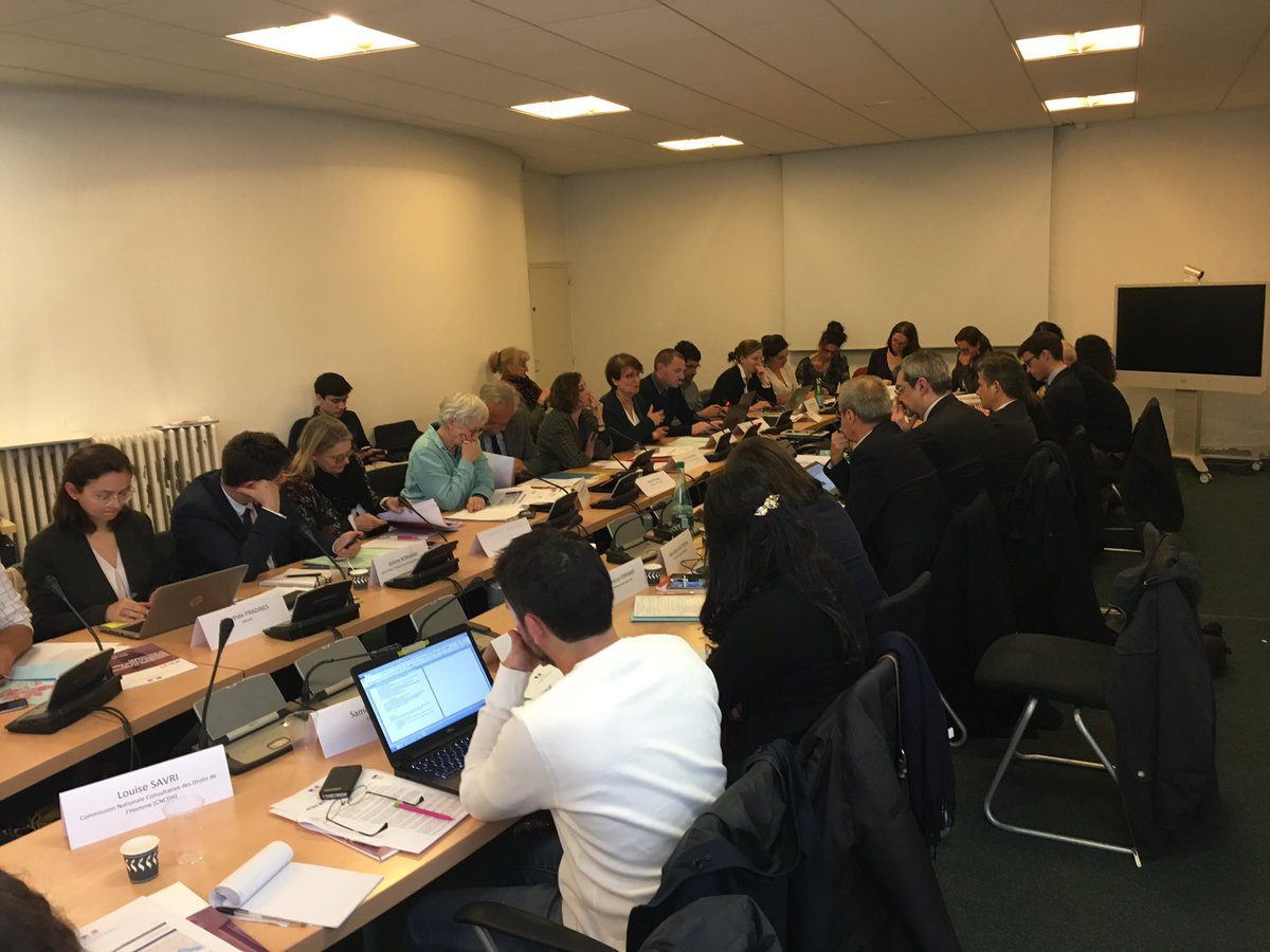 AlViscontini's tweet image. 3e réunion de la commission nationale résorption des #bidonvilles pilotée par la @dihal_hl : en conclusion de l’étude #Trajectoires, les difficultés d’insertion sont comparables à celles des familles en situation de #precarité, pas de spécificité culturelle