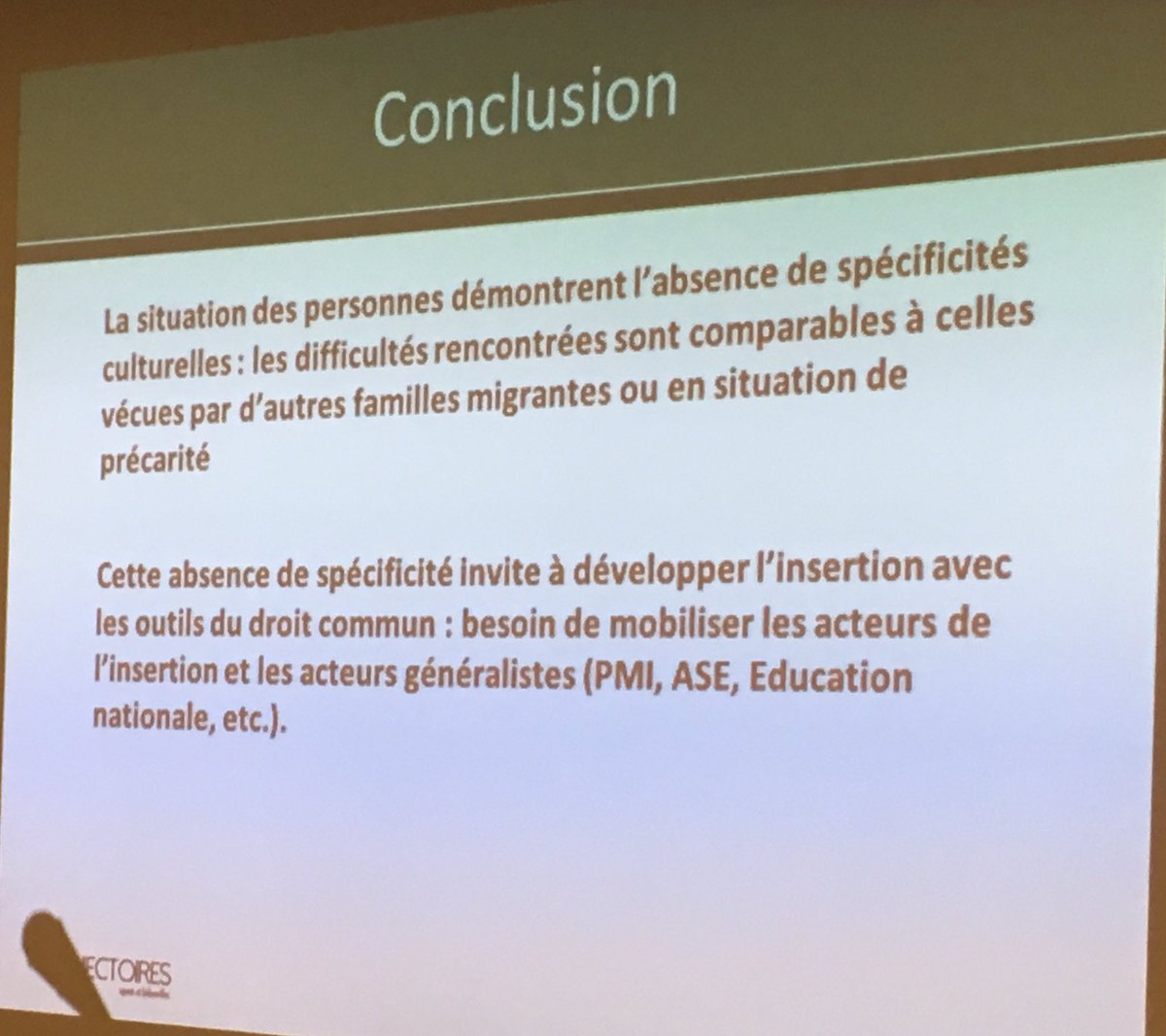 AlViscontini's tweet image. 3e réunion de la commission nationale résorption des #bidonvilles pilotée par la @dihal_hl : en conclusion de l’étude #Trajectoires, les difficultés d’insertion sont comparables à celles des familles en situation de #precarité, pas de spécificité culturelle