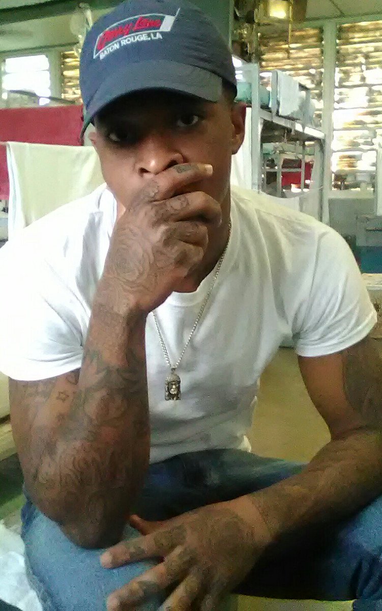 TheFadeDoctor's tweet photo. #FreeMe #HG4L https://t.co/jCei5OSuyr