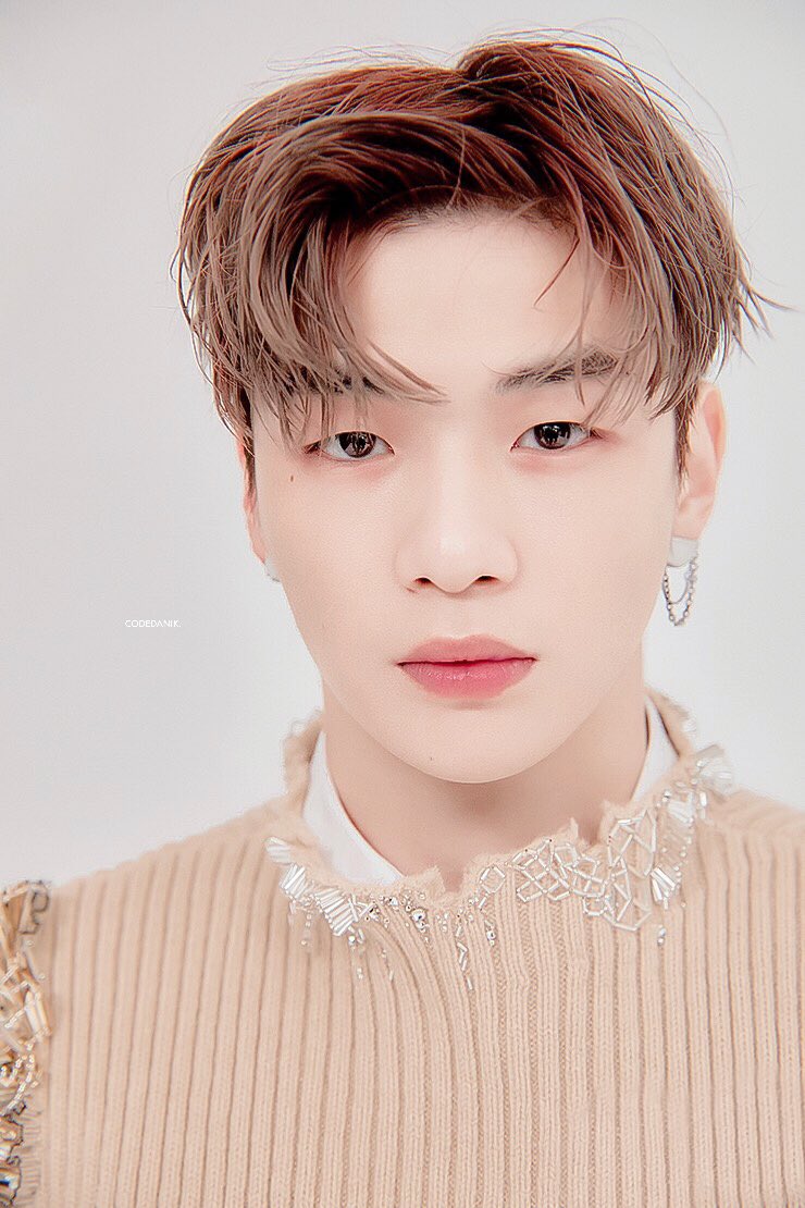 CodeDaniK's tweet photo. Switch On：Model.K

#ELLEkorea 
#엘르코리아

#강다니엘 #kangdaniel #カンダニエル #คังแดเนียล #姜丹尼尔 https://t.co/nb60qDLmdH