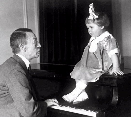 EleonorBindman's tweet photo. #Rachmaninov - an unwilling virtuoso, singular composer and adoring grandfather - was born on his day.  🎶🎹❤️ #piano #Firstdayofspring https://t.co/G1gAzarFs0