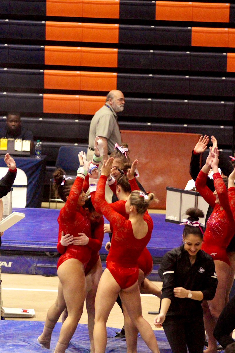 Niugymnastics's tweet photo. We’re THIS excited for MAC Championships in 3 days! Remember students get in free with One Card🐾💪🏽❤️ https://t.co/hyJnkvTSEf