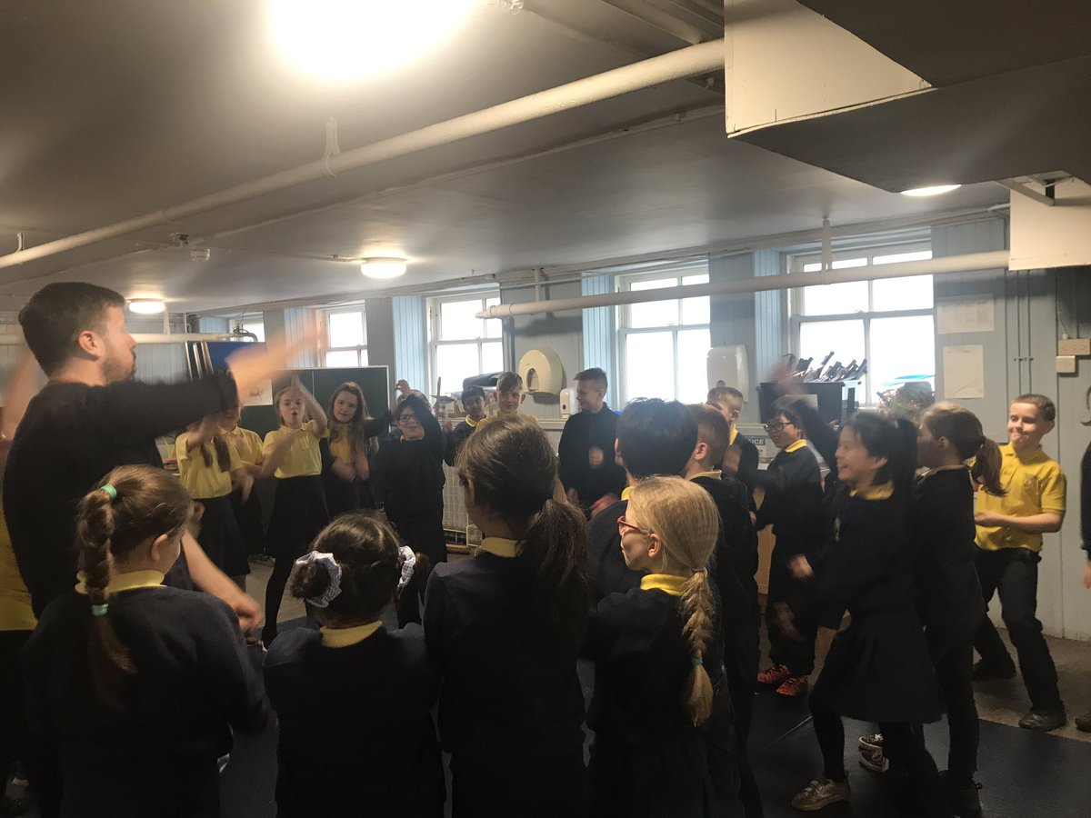 Alisonacross's tweet image. A monster, an eagle and Jack! #usingourimagination @scotstoun