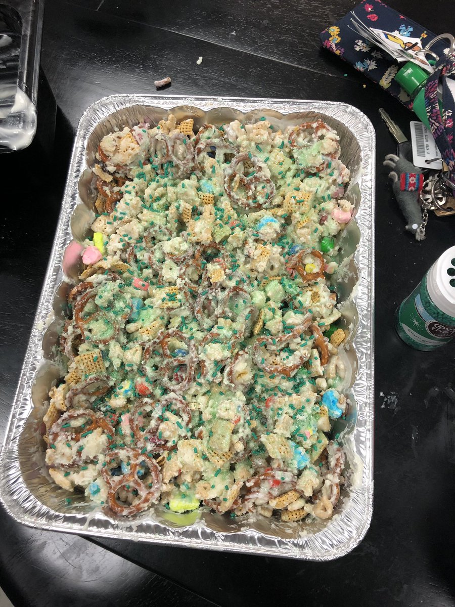 missjames29's tweet photo. Today, we took a community based learning trip to Brookshire’s and practiced our shopping skills, expressing wants and needs with AAC and visual from @n2yinc and following a recipe. We made some DELICIOUS “Leprechaun Bait”. #resread #robinsonisd @robinsonisd https://t.co/OA6a98Q9ww