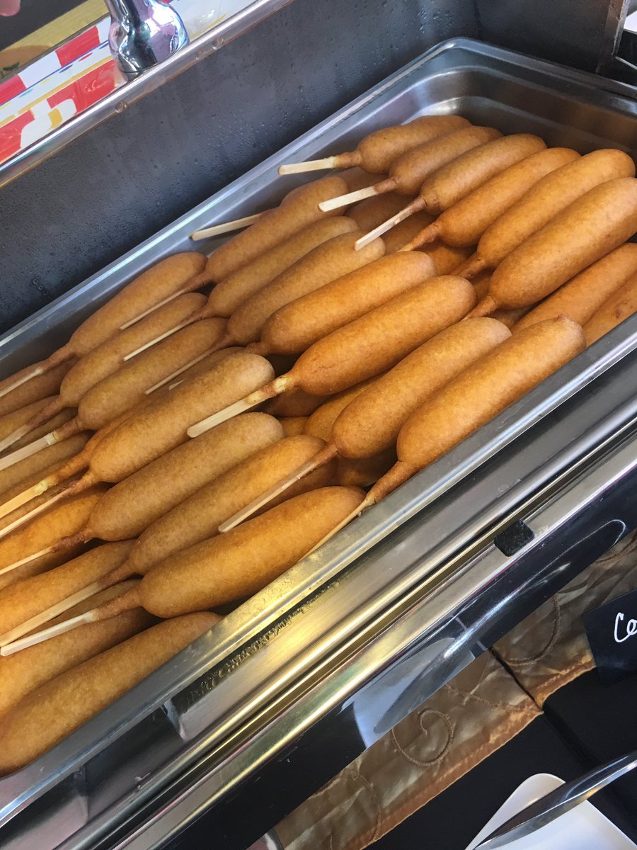 WSCreslife's tweet photo. We have corn dogs !!! https://t.co/2vnng3tPme