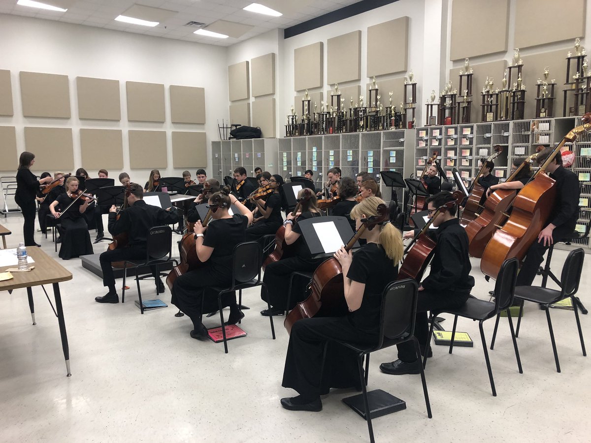 LisaLingren's tweet photo. And now for the sight reading! https://t.co/mB3eBOzDmM