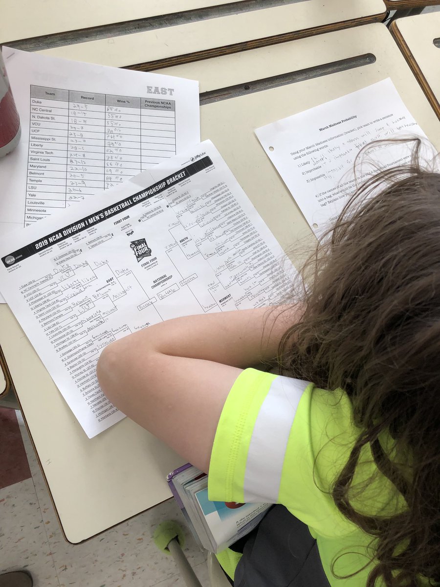InquiringFCS6s's tweet photo. We are so excited when great grade 5 ideas carry on to grade 6! Thanks @mr_polsky for the great math task! #marchmadnessmath https://t.co/w12Sd0leHP