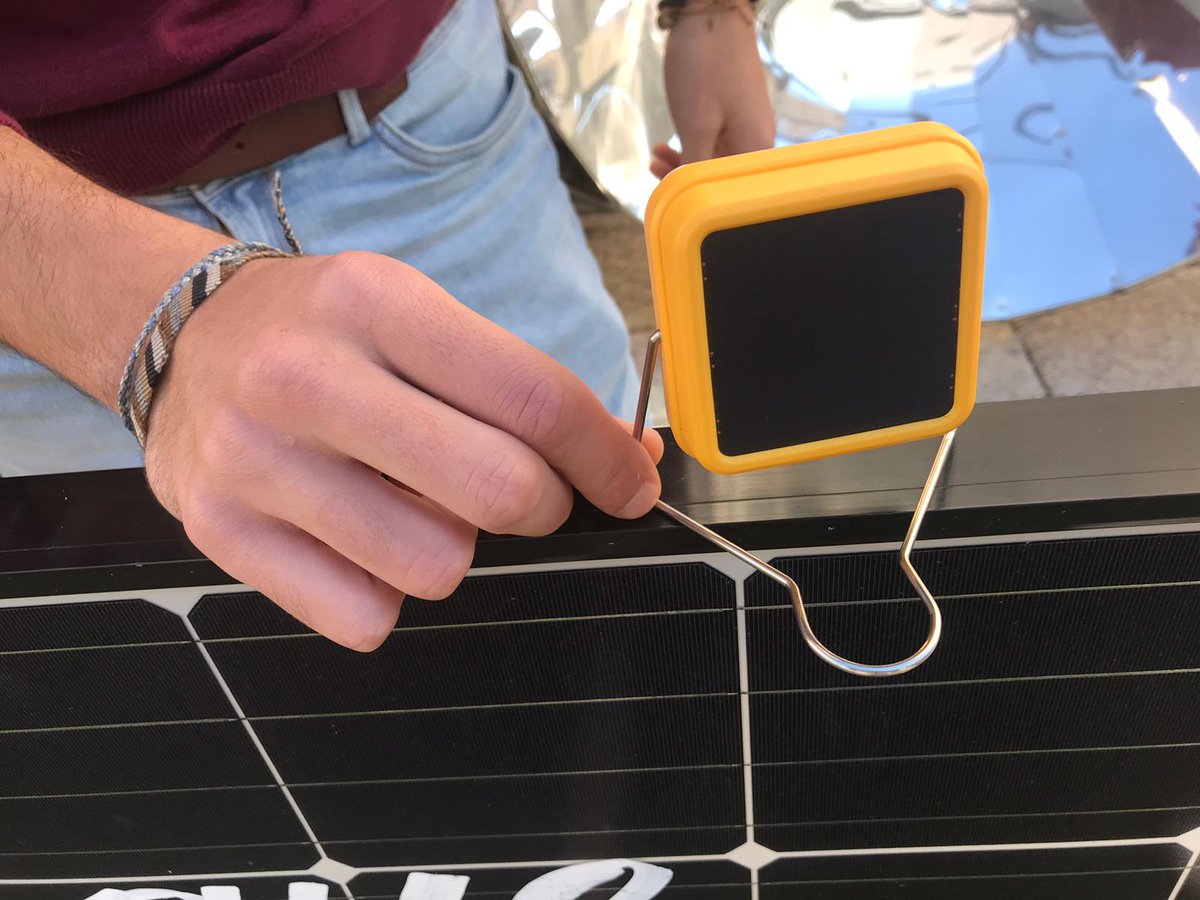 Hoy ha venido a visitarnos <a href="/Genio_27/">Genio</a>. Tras dar la primera vuelta a España en bici solar ahora se embarca en el proyecto <a href="/lighthumanity/">Light Humanity</a>  para acercar la energía solar a comunidades sin electricidad del Amazonas.

Empuje. Generosidad. Inspiración. ¡Siempre es un placer recibirte!