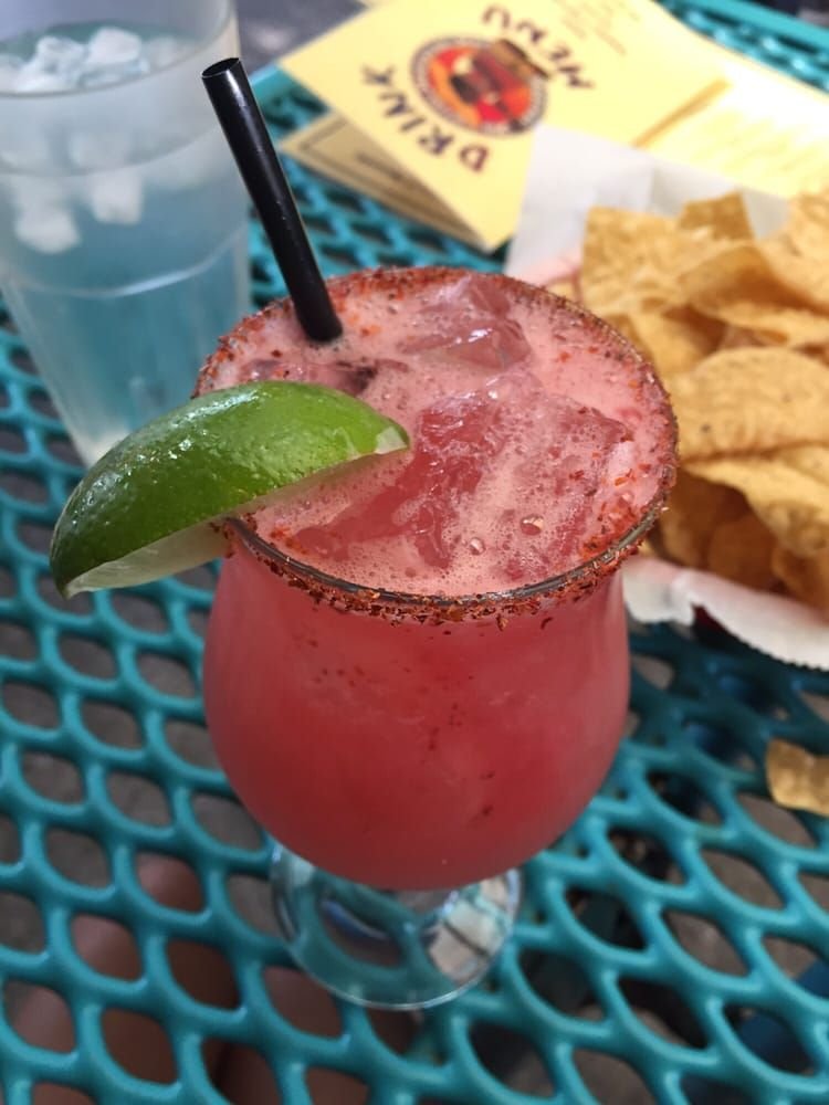 mimadres's tweet photo. Come chill on our patio under the shady trees with the birds chirping - perfect for you and your friends to enjoy on this wonderful day ☀️ Perfect day for Spring Break-ing (even if you still have to work!)
#ATX #UTAustin #SpringBreak https://t.co/dozVTWOmTS