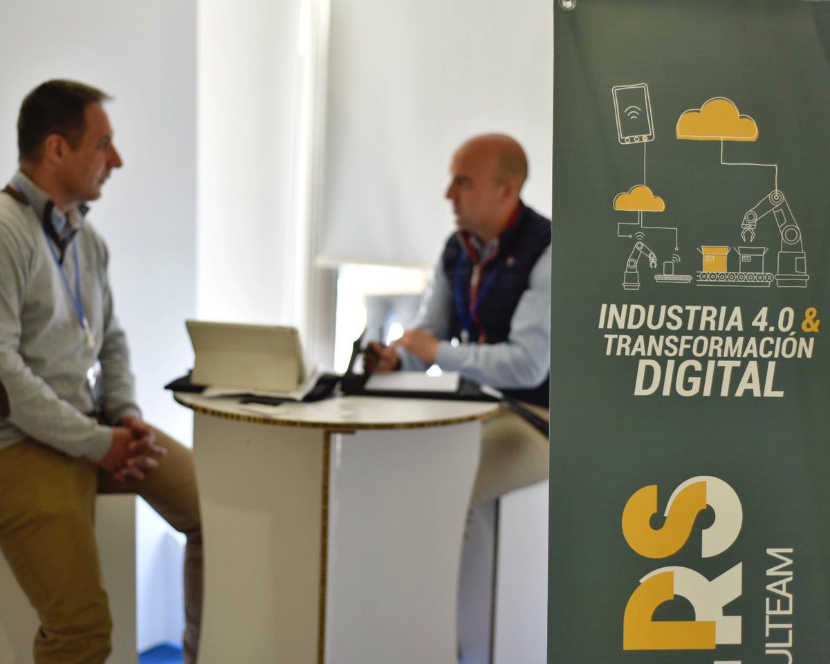 bersconsulteam's tweet image. Hoy, nuestros consultores @JPiedehierro y @CarlosGRP, estuvieron atendiendo el Stand de nuestra empresa en el Foro #ConectaEmpresas de @JuntaEx_Empresa celebrado en el @ccmijesususon de #Caceres, y asesorando a industrias y empresas sobre #Industria40 y #TransformacionDigital