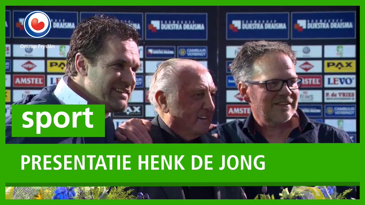 SPORT: Henk de Jong presintearre as nije trainer fan SC Cambuur. Tegearre mei assistint Sandor van der Heide nimt De Jong it yn Ljouwert oer fan René Hake, fan wa't it kontrakt net ferlinge wurdt. ▶youtu.be/3PPHHtH3kT4