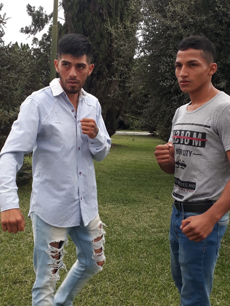 vascoG10's tweet photo. El viernes 22 habrá Festival de Box Amateur "Apertura 2019" @EscMuniBoxSalta  en el club San Martín a partir de las 21 horas. Mañana a las 11 hs se realizará la Conferencia de Prensa en Caseros 711. #UnionProvincialBox #FeSalBox Para alquilar balcones! https://t.co/u44qOxGMDf