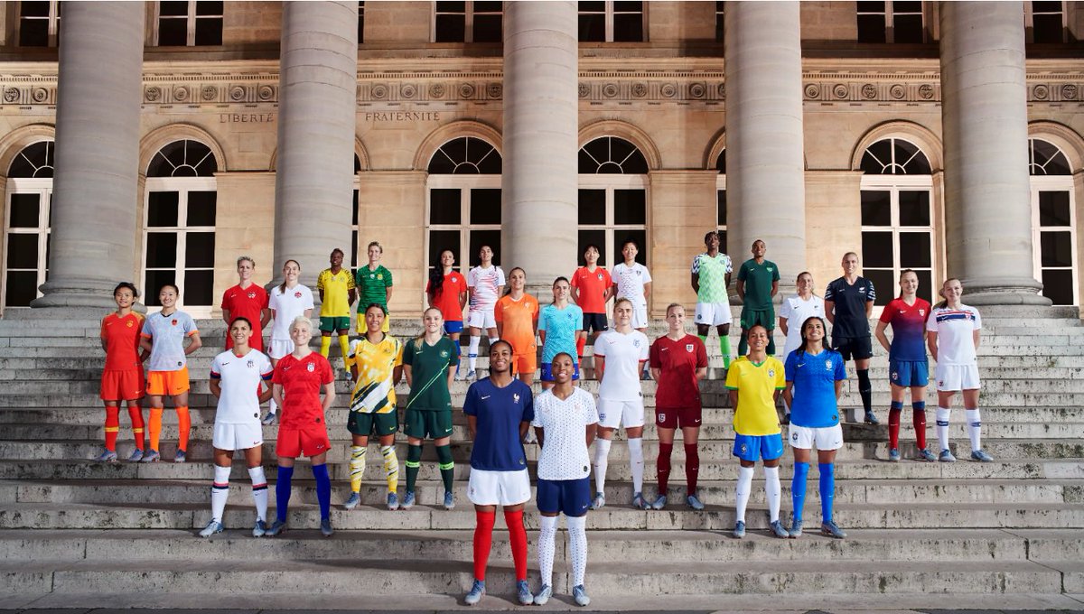 .<a href="/Nike/">Nike</a> s'engage dans le #football #féminin. L'équipementier américain équipera 14 sélections nationales pour la Coupe du Monde de football féminin, qui aura lieu en France du 7 juin au 7 juillet prochains. #FIFAWWC #WorldCup2019 #daretoshine 
➡️ unionsportcycle.com/filieresport/f…