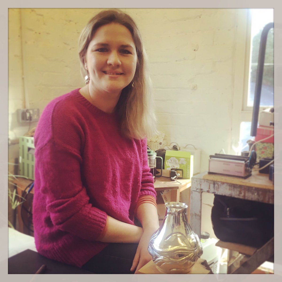 jojo_durrant's tweet image. 🎧 It’s Ep25 of Jo Durrant’s Beautiful Universe this Sun 5am @BBCGlos. Feat- A Fortunate Man exhibition @readingthefod; silversmith Zoe Watts from Chalford; a Unibus at @JetAgeMuseum &amp;amp; Fest Flashback is my chat with @CourtneyPine1 at 2018 @CheltJazzFest