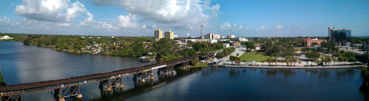 MelbourneFL's tweet photo. .@usnews names Melbourne the best place to live near the beach https://t.co/knDI3f7KJX https://t.co/0WWDrti7tx