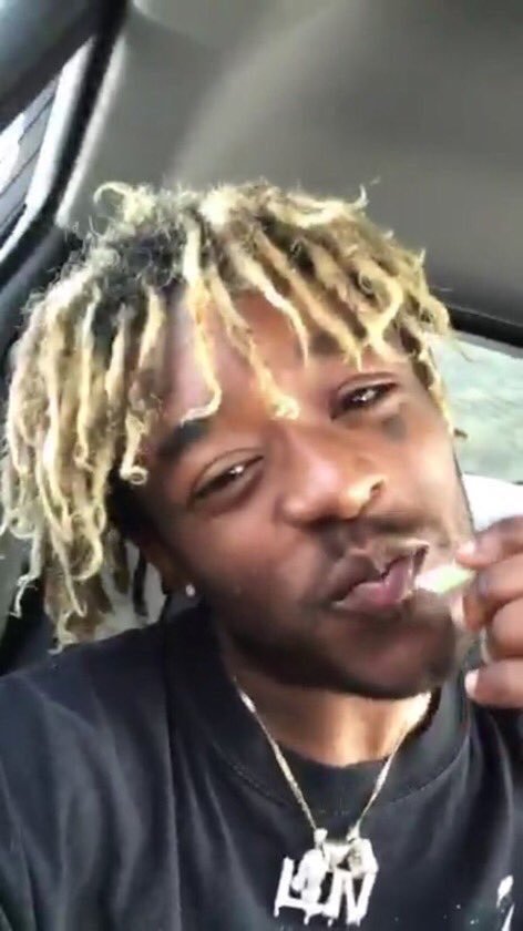 oddtalks99's tweet image. Spring time baby!!!!!