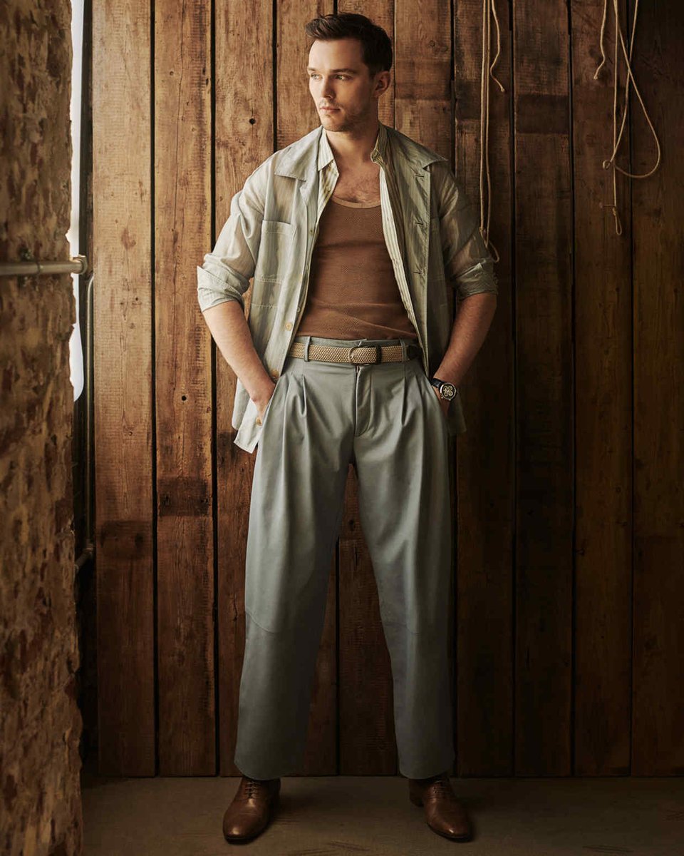 Loft_Studios's tweet image. Could this be a sneaky peek of Nicholas Holt's latest movie....? Alas not. It's a shoot he did at @Loft_Studios for @FinancialTimes
