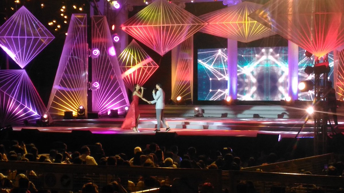 MaywardLU_OFC's tweet photo. MAYWARD in La Union!
#MissSanFernandoLaUnion
#coronationNight 
@maymayentrata07 
@Barber_Edward_ https://t.co/otoAbngzAm