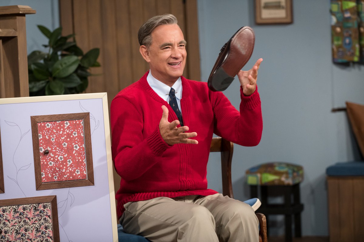 To celebrate Mister Rogers birthday, #ABeautifulDayMovie has released a new photo of Tom Hanks as Fred Rogers.