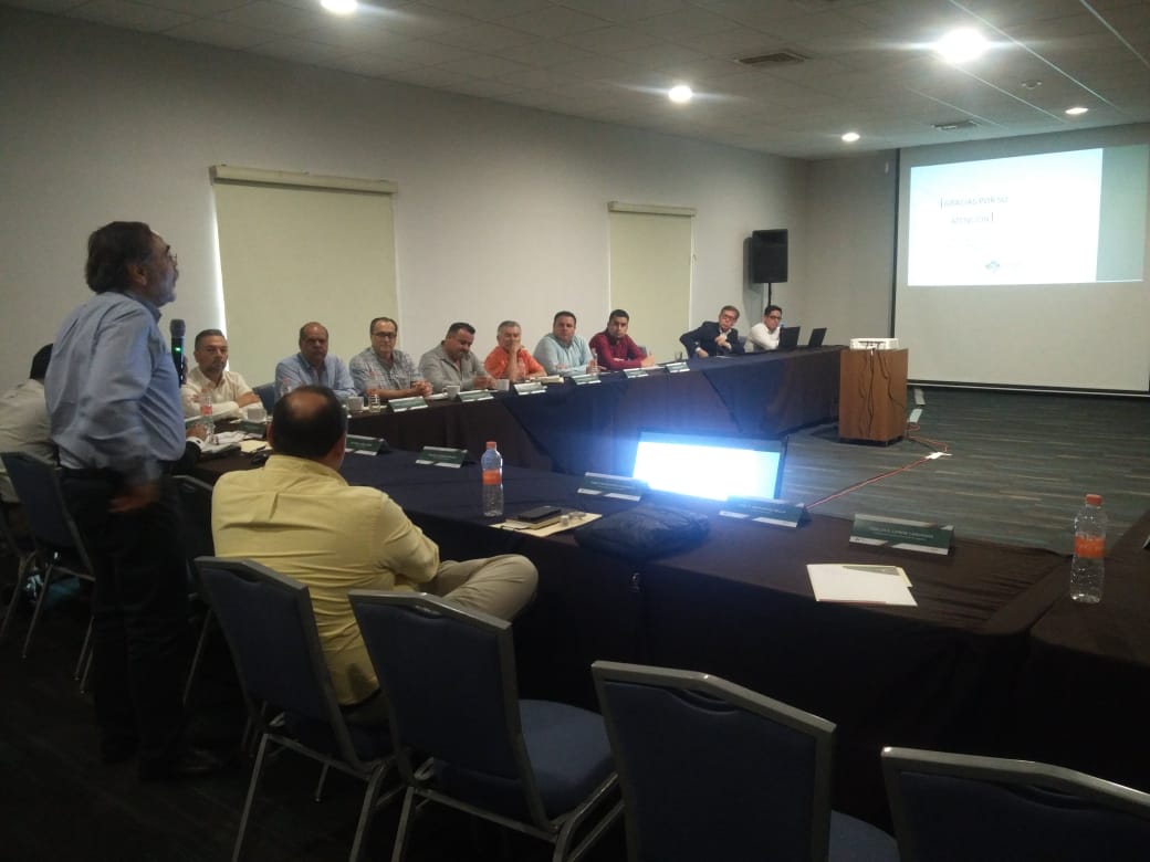 FNDMX's tweet photo. La capacitación para nuestros Agentes y Gerentes estatales de la CRNO, en promoción de nuestros productos y servicios financieros, es indispensable para brindar el mejor servicio a nuestros clientes 👩‍🎓. #FNDContigo #GobiernoDeMéxico https://t.co/61HLWHeIwo