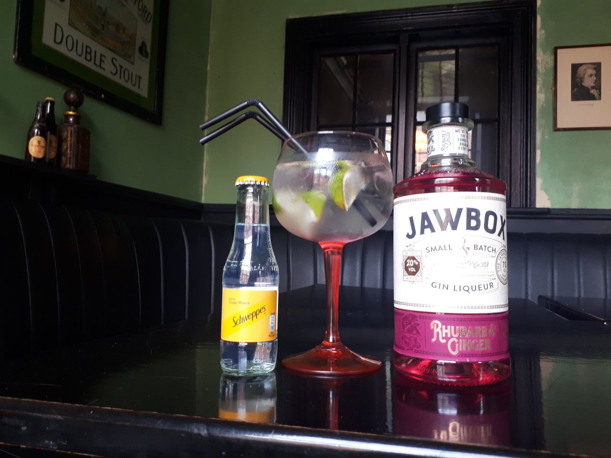 costiganscork's tweet photo. Dan and Ciaran were inspired from a chat with @JawboxGerry to create this sweet and tangy treat! It's our #GinOfTheWeek this week!
On offer for only β¬8 defiently worth poping in for π
Also check out our refurbished granny room in the background #Costigans #wearecork #purecork https://t.co/JQdh9rJhOu