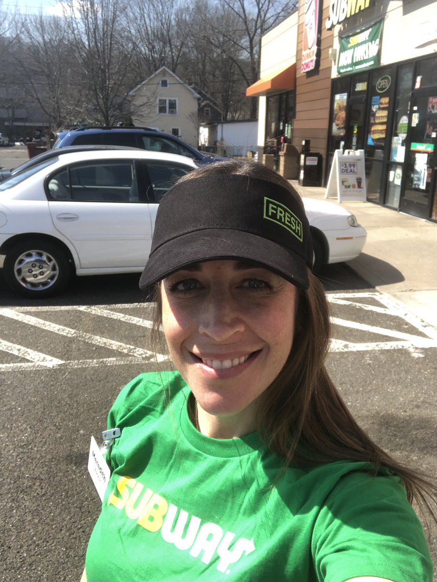 meredithrocklin's tweet photo. #werkingit with @SUBWAY https://t.co/62U0URSAbj