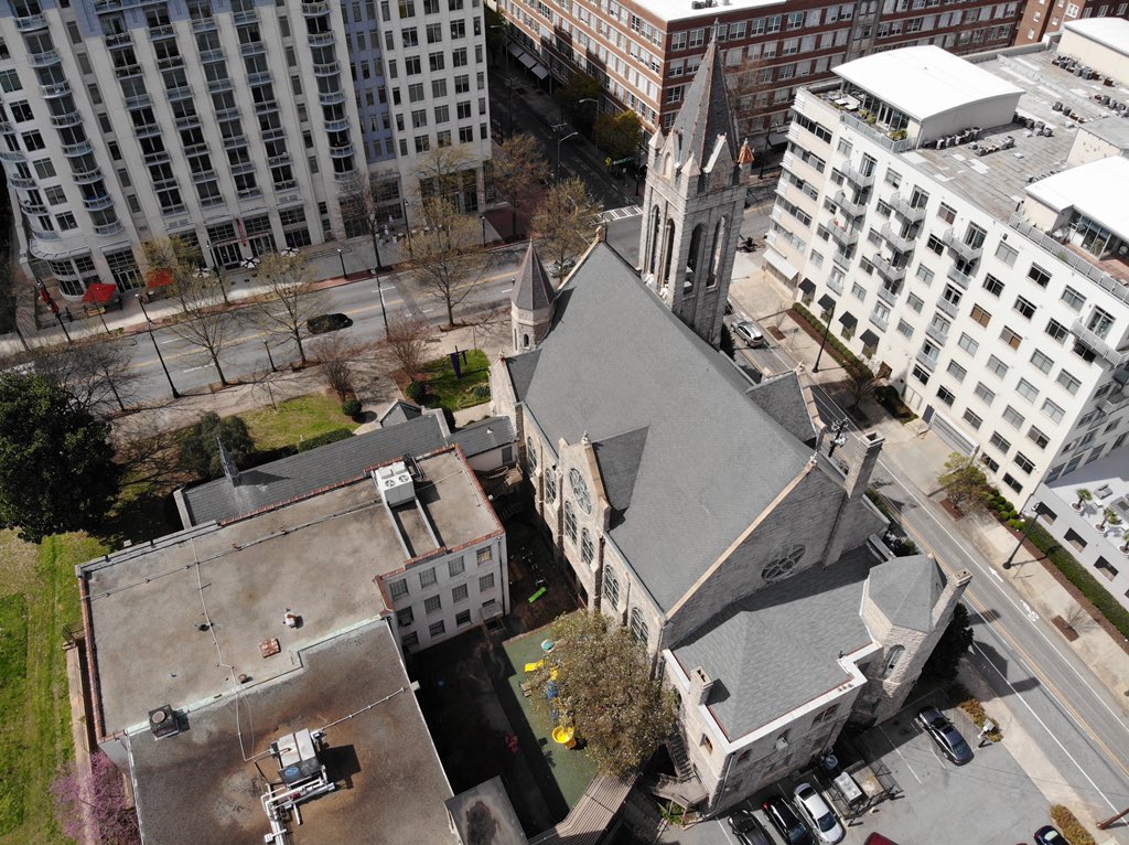 calldrr's tweet photo. Here’s a beautiful perspective for #Wednesday!

#dronephotography #drone #atl #rooftops #georgia #architecture #architecturephotographer #architecturelovers #upabovegeoegia #exploregeorgia #viewfromabove https://t.co/eS4f7uWx4M