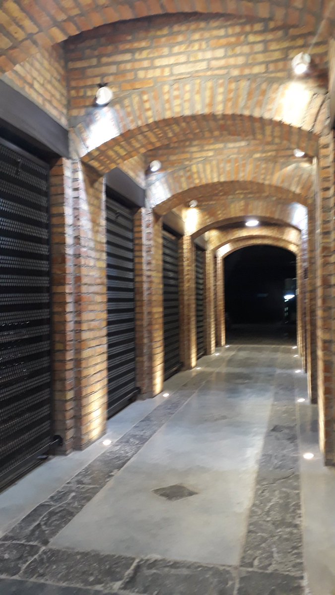 neuquentur's tweet photo. Seguimos recorriendo la #RutaDelVino y nos toca el turno de visitar @SchroederWines y su excelente #SaurusRestaurant donde la #GastronomiaNeuquina y sus excelentes vinos se disfrutan con los cinco sentidos!! https://t.co/yj2rm41kax