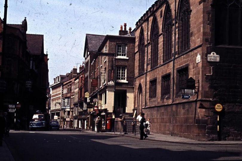 The Cross in #Chester has not always been there.
Photo of The Cross absent in 1962
ow.ly/vZIh30e1r1T