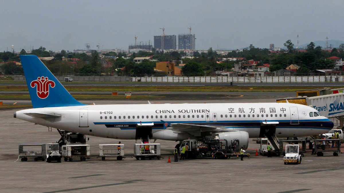 Notitrans's tweet image. En 2015 llegaron 32.000 turistas chinos a la Argentina. En 2018 otros 72.000 más. En 2020 serán cerca de 160.000. Habrá vuelos directos a Buenos Aires de #ChinaEastern y #ChinaSouthern.