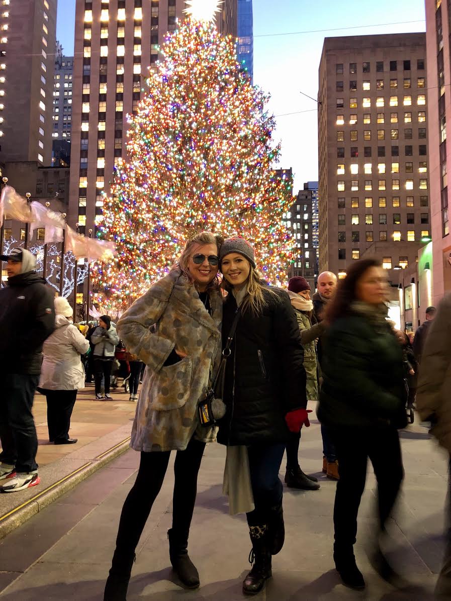 Love when we speak the truth-refreshing! "I don't really understand football very well and my son plays for the NFL.⁣⁣" <a href="/MarthaJoyRose/">Joy Rose</a> reveals what's #underhercoat. <a href="/DonettaCampbell/">Donetta Campbell</a> thx for bringing Joy into my world. Beautiful! @https://www.instagram.com/p/BvPFrG1nt-J/