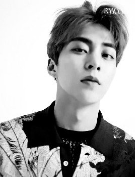 Kdoreoficial's tweet photo. #XIUMIN #PHOTOSHOOT
#2019 Revista Haper's BAZAAR https://t.co/Xtyo2tcGsv