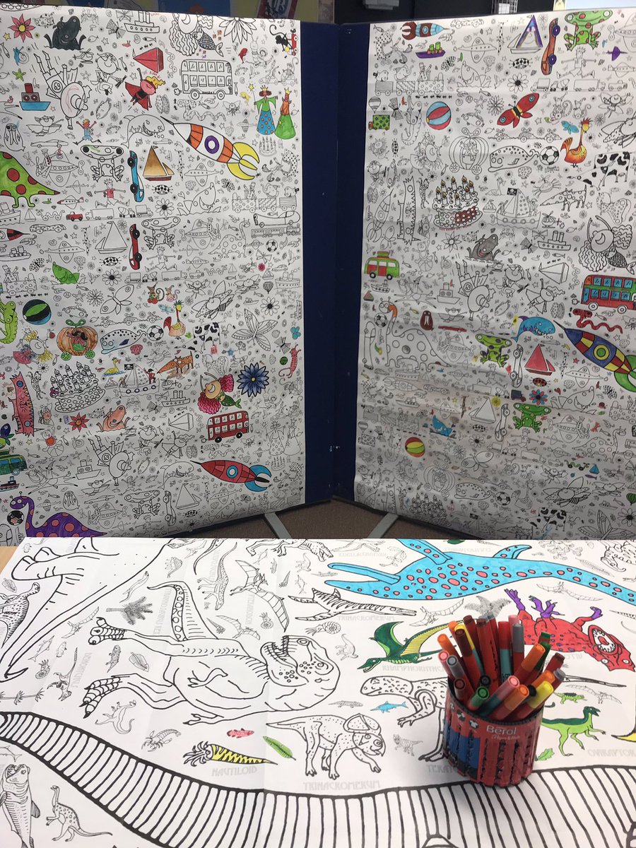 PerthHighGeo's tweet photo. A relaxing break spent in the library reading and colouring in! π#Readaxation https://t.co/mJ14qpBTWS